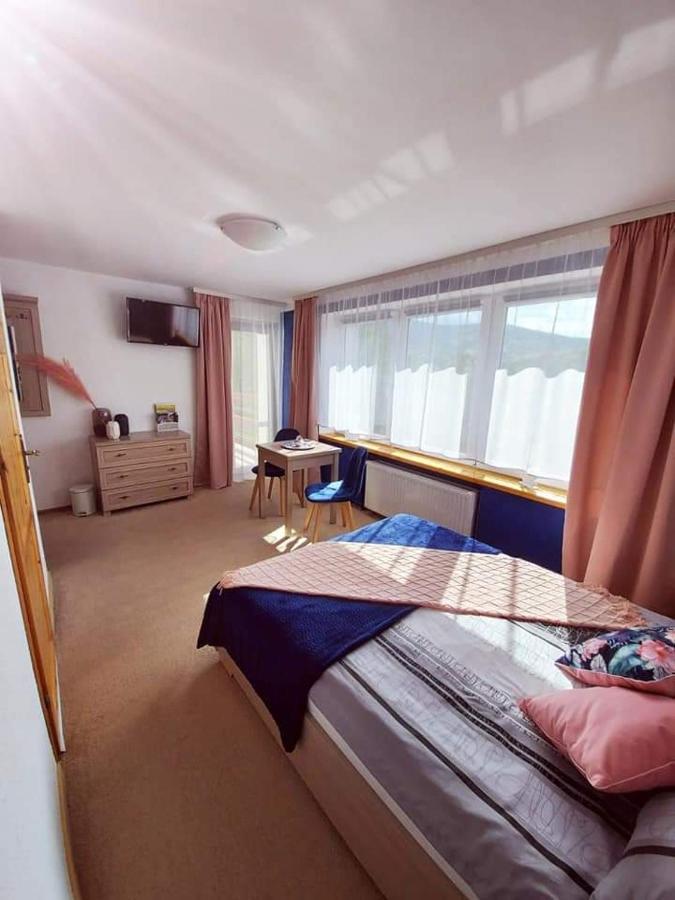 Pokoje Goscinne "Trudzin-Ski" ชเวียราโดว์-สโดรยจ์ ภายนอก รูปภาพ